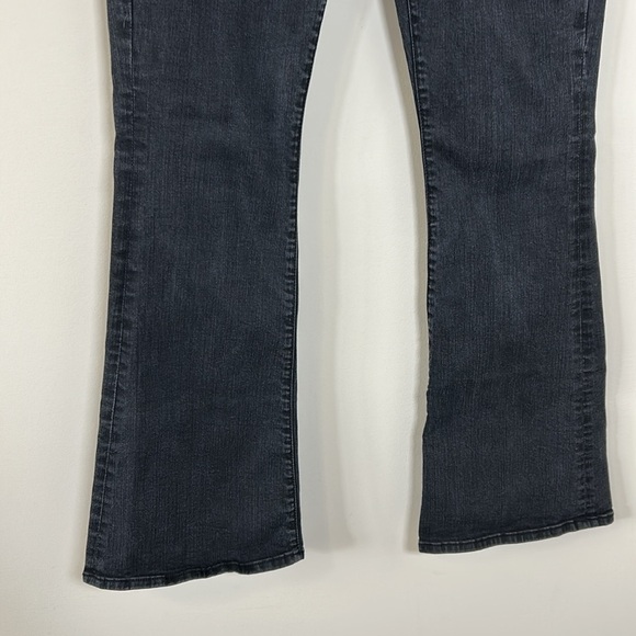 MOTHER The Weekender Jean Not Guilty Black Flare Leg Mid Rise Tuckernuck Sz 31 - Picture 6 of 16